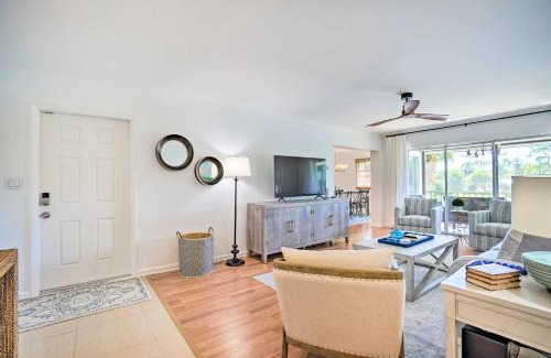 Central Naples Apartment | Serene Condo with Screened-In Lanai, 4 Mi to Beach