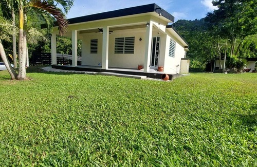 Orocovis House | Cozy House with Breathtaking Mountain & River Views