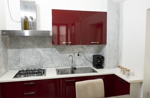 Dormelletto Apartment | Tranquil Retreat with Spa and Hot Tub by Lake Maggiore
