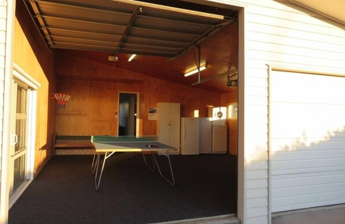 Whangapoua House | Family-Friendly Holiday House with Ocean View & Kitchen