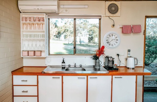 Candelo Apartment | Relaxing Family getaway in country at Bumblebrook Farm Stay Unit 3. Pet Friendly