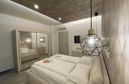 Gardola Apartment | Cozy Oceanfront Retreat - Guest Rated 9.7/10