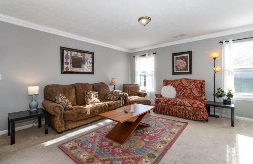 Monroe House | Serene Retreat Near Interstate - Family & Pet Friendly