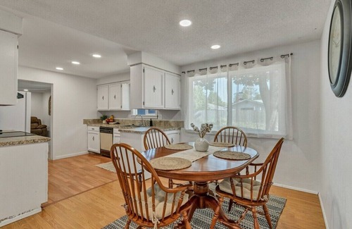 Albany House | Cozy Retreat with Fenced Yard & Pet-Friendly Amenities