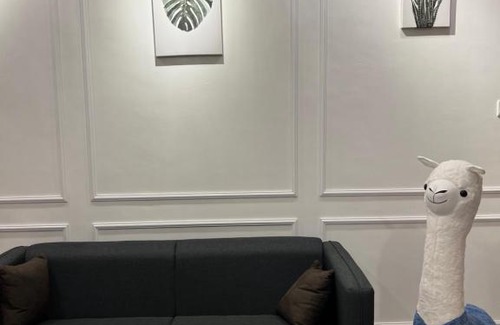 Kuching Apartment | Inviting Relaxing Homestay at P'Residence with Pool Access