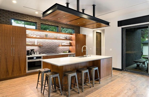 Old Town West House | Experience Paradise with Private Rooftop Deck & Hot Tub