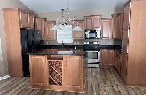 Hot Springs House | Idyllic Lake View Condo in Hot Springs - Guest Rated 10/10