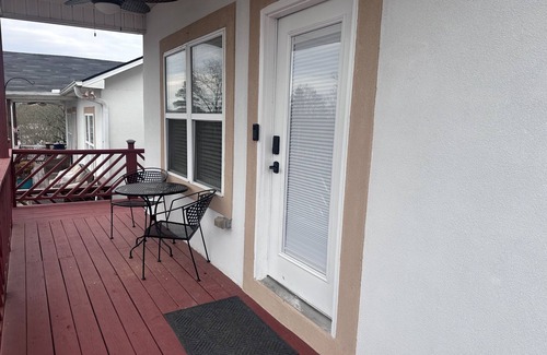 Hot Springs House | Idyllic Lake View Condo in Hot Springs - Guest Rated 10/10
