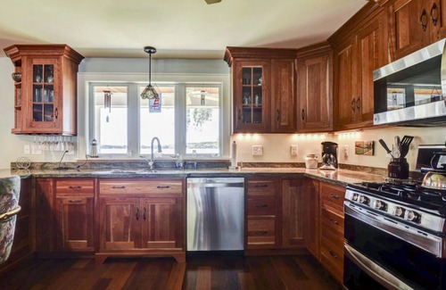 Skaneateles House | Tranquil Lakefront Getaway with Family-Friendly Amenities