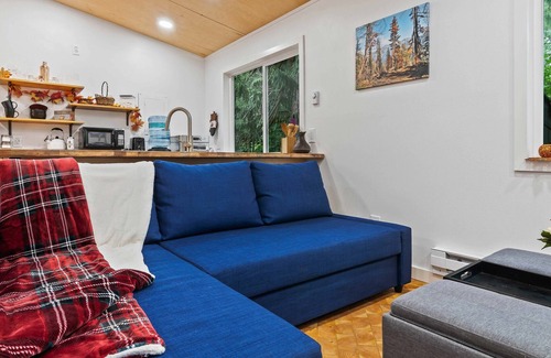McKenna Apartment | Enchanting Forest Tiny Home with Ocean View & Pet Friendly