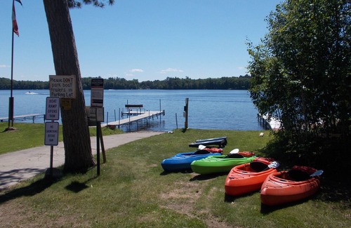 Harshaw Cabin | Relaxing Northwoods on Beautiful Oneida Lake