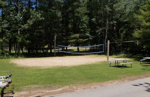 Harshaw Cabin | Relaxing Northwoods on Beautiful Oneida Lake