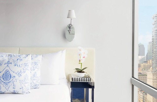 SoHo Hotel | Discover Your NYC Retreat with City Views and Pet-Friendly Suites
