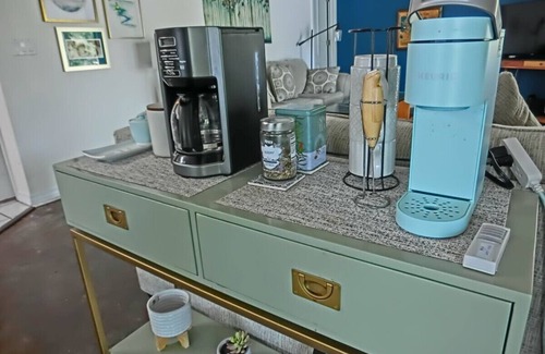 Spring Hill House | Tranquil Overlook Retreat | Family Friendly with Ocean View