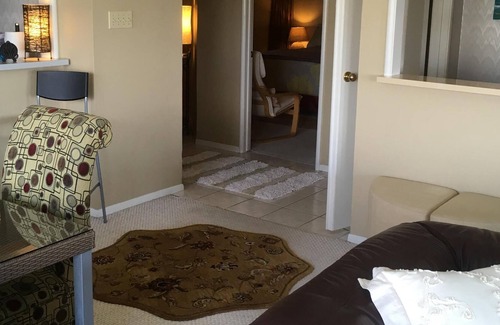 Clear Lake Shores Condo | Inviting Coastal Retreat with Panoramic Lakeview near Boardwalk