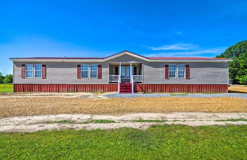 McCondy House | Cozy Prairie Home Retreat, Just 29 Mi to Starkville!