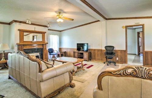McCondy House | Cozy Prairie Home Retreat, Just 29 Mi to Starkville!