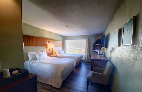 Mount Charleston Hotel | Relaxing Retreat w/Free Parking, Pet-Friendly & Year-Round Activities