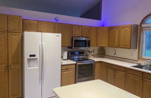Duluth House | Tranquil Woods Retreat: Pet-Friendly Stay with Pool & Breakfast