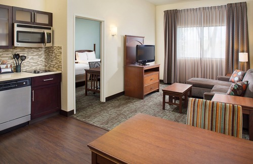 San Angelo Condo | Inviting Retreat with Pool Near Angelo State University