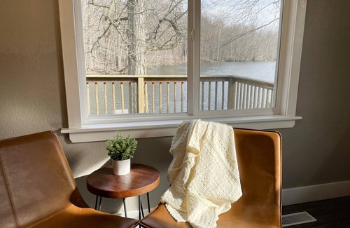 Howe House | Tranquil Riverside Retreat Just Minutes from Shipshewana
