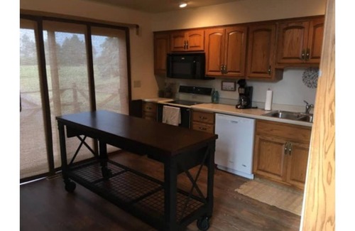 Canton House | Tranquil Riverview Cabin with Scenic Hot Tub Retreat