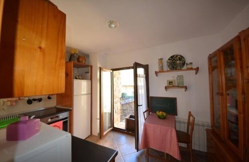 Molinos de Duero Cottage | Charming Rural House Caminos de Machado with River Views