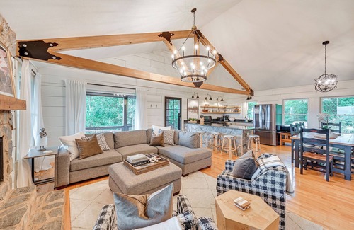 Salem House | Inviting Salem House with Boat Slip & Mountain Views