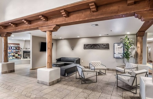 Palm Valley Hotel | Inviting Unit with Pool and Breakfast Near Attractions