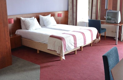 De Koog Hotel | Relaxing stay Near Texel’s Beaches with Wellness and Spa Access! Free Breakfast