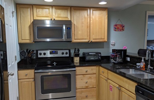 Biloxi Condo | Experience Biloxi's Vibrant Spring and Summer Getaway!