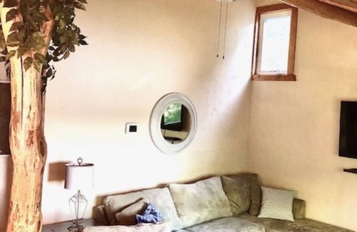 Campbellsport House | Serene Tree House Retreat by the Lake - 10/10 Guest Rated