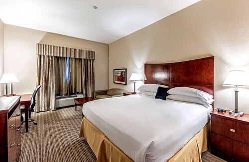 Mineral Wells Hotel | Relaxing Unit at Red Lion Inn & Suites Mineral Wells! FREE Breakfast & Parking!