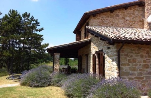 Castelraimondo Villa | Tranquil Villa with Private Pool and Lush Garden Retreat