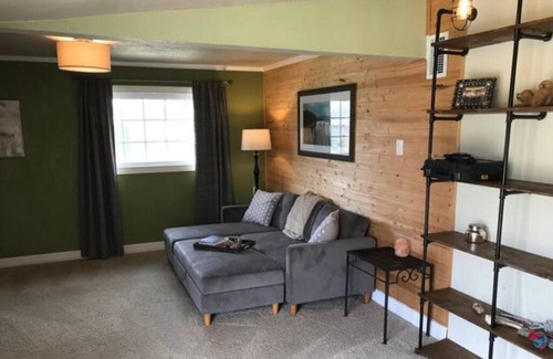 Stephenville House | Relaxing weekend getaway