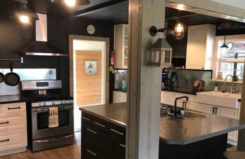Stephenville House | Relaxing weekend getaway