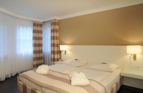 Busnau Hotel | Relax at relexa Waldhotel Schatten Stuttgart - Pet Friendly Spa