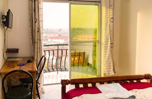 Fort Portal House | Comfortable Stay at Relief Motel Fort Portal with Pool