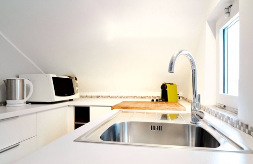 Washington Apartment | Panoramic Loft at RELSTAY | Washington Street, Family-Friendly