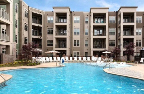 Charlotte Condo | Experience SouthPark: 1BR Condo with Premier Amenities