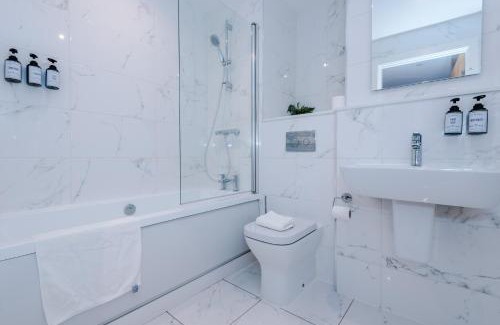 The Westside Apartment | Exceptional 2-Bed Apartment in Birmingham, Pet Friendly Stay