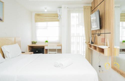Ciputat Apartment | Cozy Studio at Baileys City Apartment with Pool Access