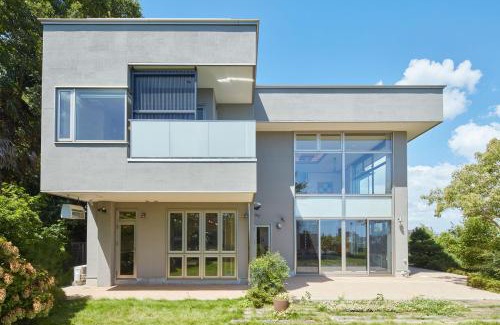 Atsugi Villa | Discover Rembrandt Atsugi BETTEI: Family-Friendly Retreat