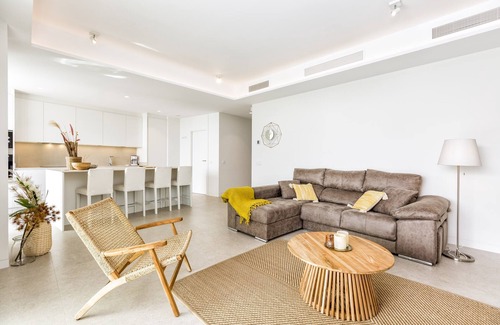 Torremolinos Apartment | Unmatched Comfort at Rembrandt: Beach, Pool & Gym Access