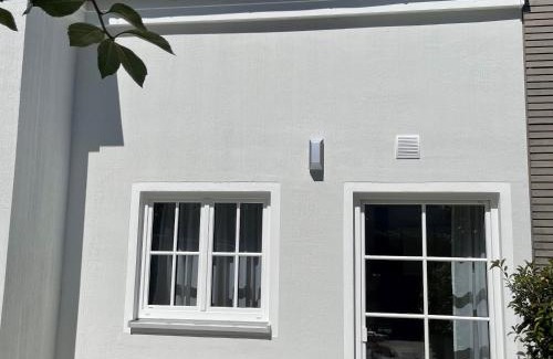 Langenargen Apartment | Top-Rated Remise Kubus in Villa Kubus - Family Friendly Stay