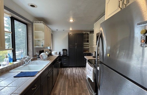 North City House | Modern 5-BR Home with Pool & Breakfast - Pet Friendly Stay