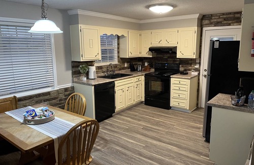 Dayton House | Pet-Friendly 3BR Retreat with Onsite Boat Parking