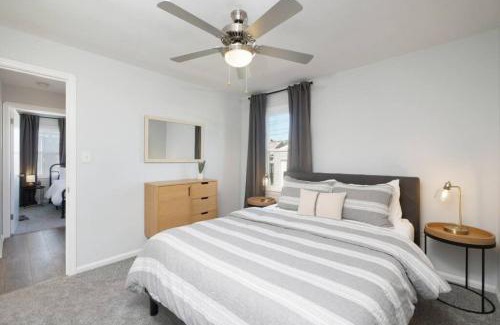 Parma House | Remodeled 4 Bedroom With a Game Room