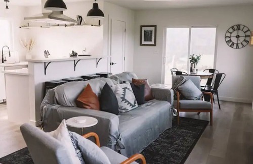 Rio Dell Apartment | Scenic Barn Retreat with Views Near Redwoods & Coast