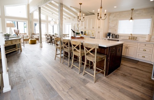 Oxnard Shores House | Beautiful Beach House Retreat with Ocean Views & Spa